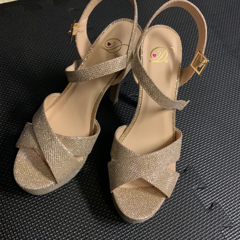 Gold Sparkled Heels